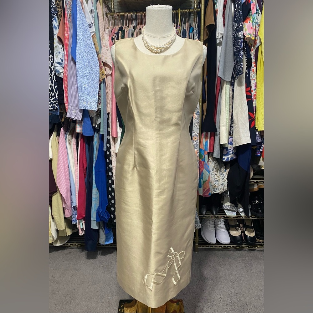 BIGIO Collection Gold Silk Sleeveless Sheath Midi Dress with Ribbon Appliqué 6